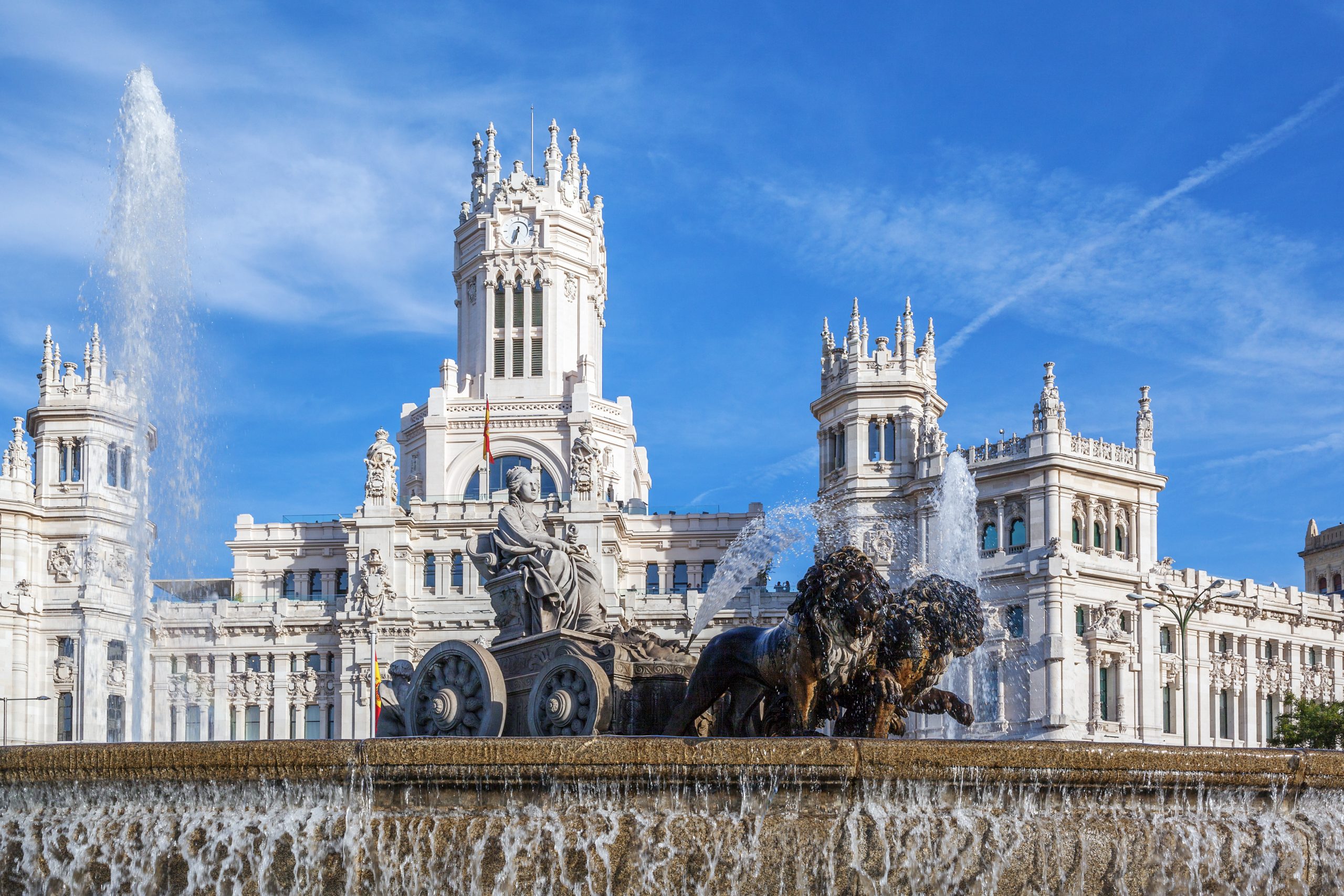 Cibeles Palace and fountain